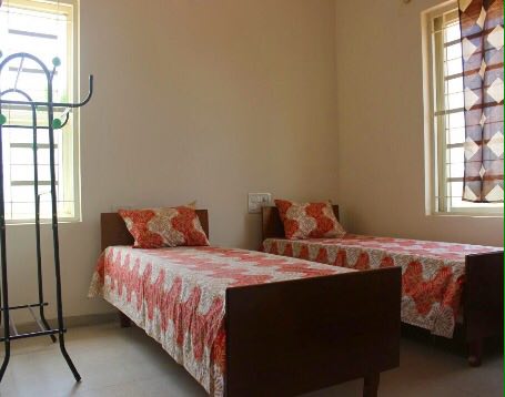 1471116061-27435-0-Rest In PG Deluxe PG for Men-Mahadevpura-851316437 131165