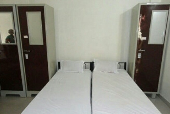1486808812-24842-0-Chittaranjan Park PG-Koregaon Park-IMG 20161002 221224